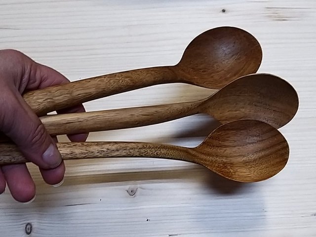 Ořešáková lžíce na jídlo > varianta Široký náhubek