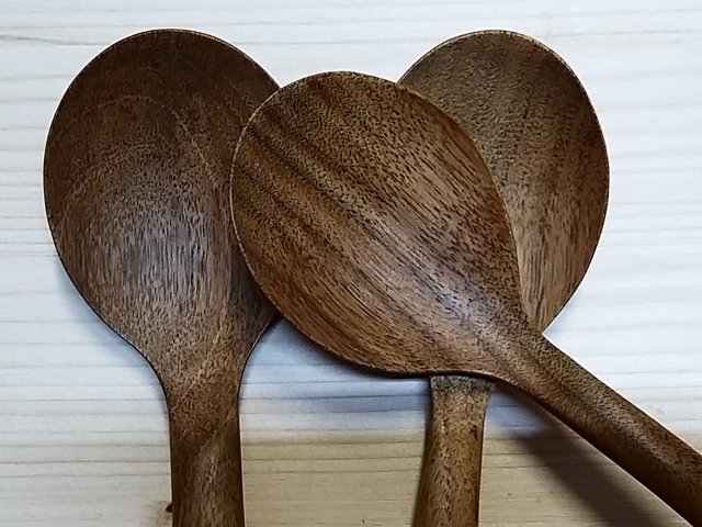 Ořešáková lžíce na jídlo > varianta Široký náhubek