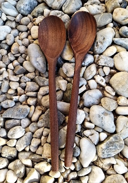 Dřevěná lžíce z ořešáku amerického > varianta úzká