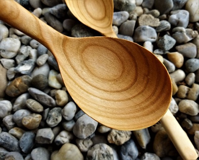 Dřevěná lžíce z třešně > varianta široká