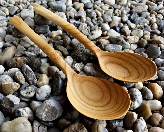 Dřevěná lžíce z třešně > varianta široká