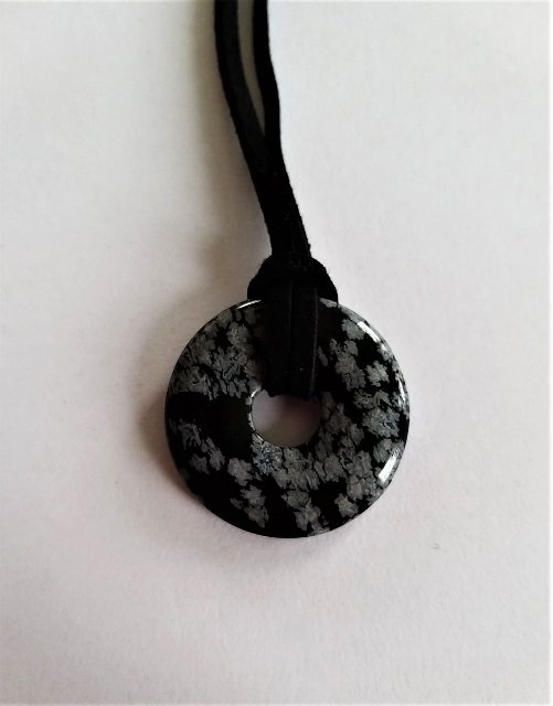 Donut z obsidiánu vločkového > varianta černý