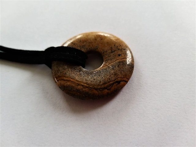 Donut z jaspisu obrázkového > varianta pískový