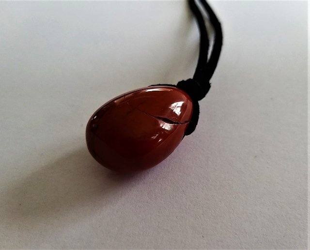 Kámen z červeného jaspisu > varianta červený
