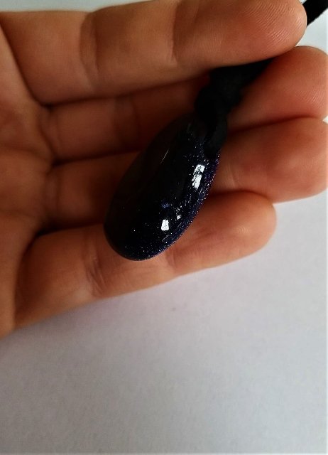 Kámen z modrého avanturínu - tmavší > varianta třpitivý