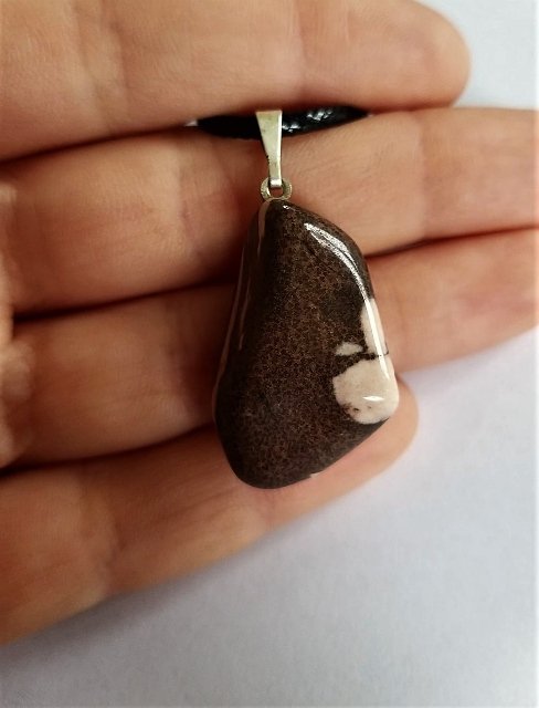 Jaspisový kamínek > varianta hnědý