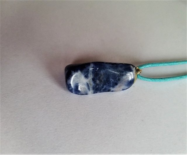 Sodalitový kamínek > varianta modrý