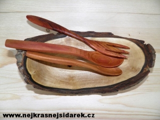 Dřevěný příborový set- ŠVESTKA > varianta švestka