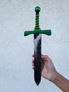 Dřevěný meč s koulí > varianta zelený